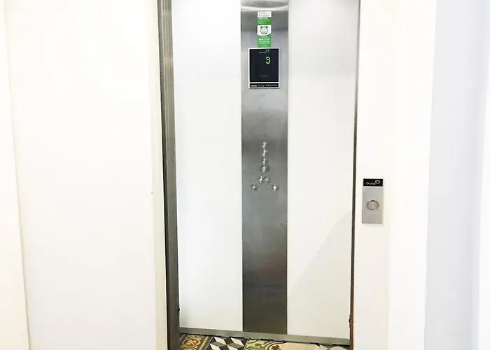 Chic & Trendy In Baixa Historic Center * Лісабон