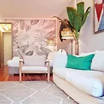 Chic & Trendy In Baixa Historic Center Daire *